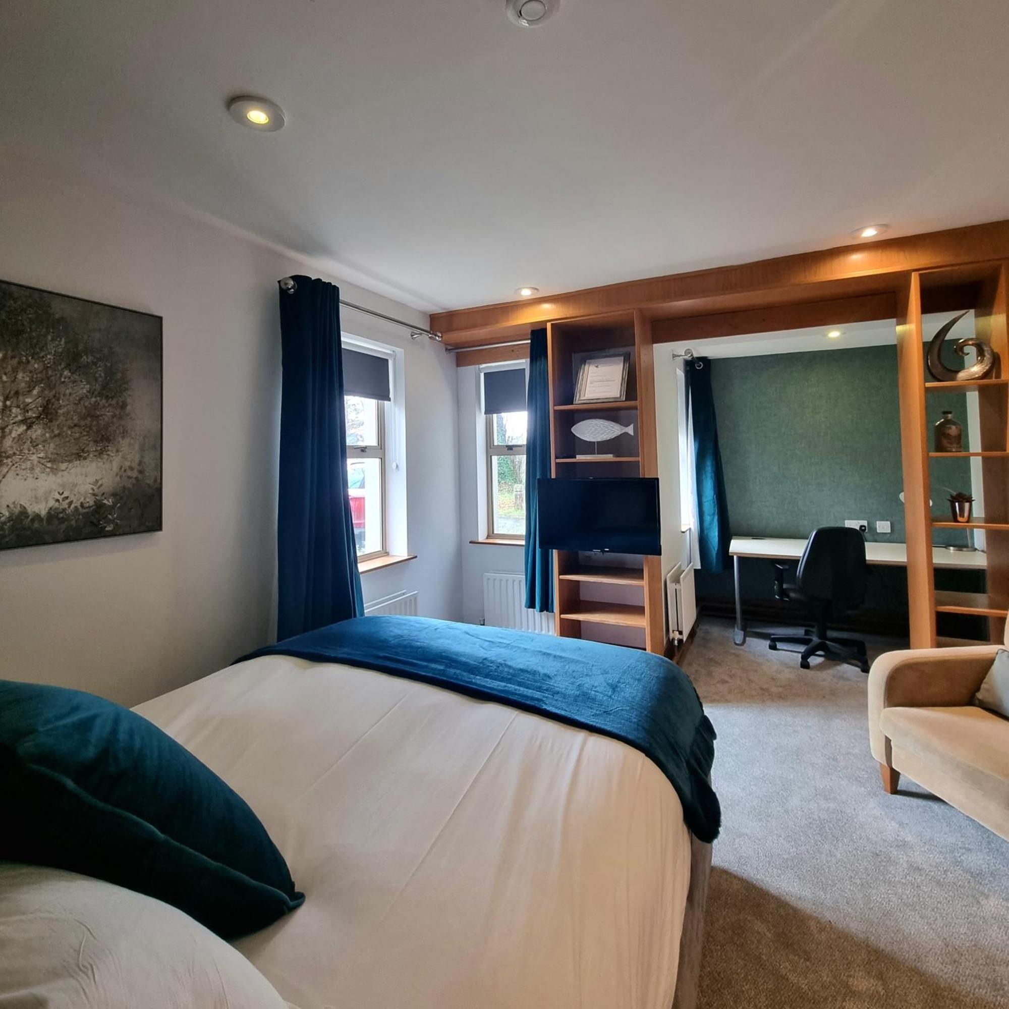 Brennan Court Guest Accommodation Limerick Bagian luar foto