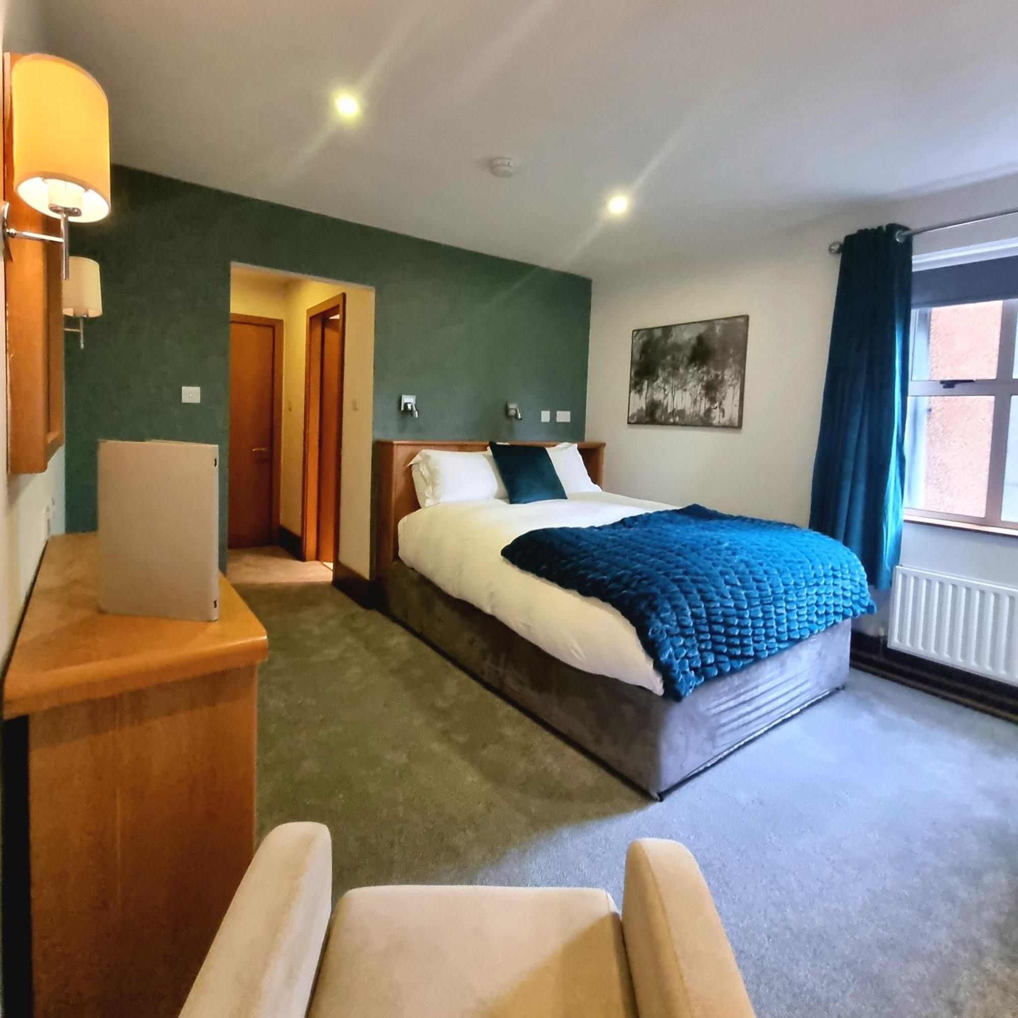 Brennan Court Guest Accommodation Limerick Bagian luar foto