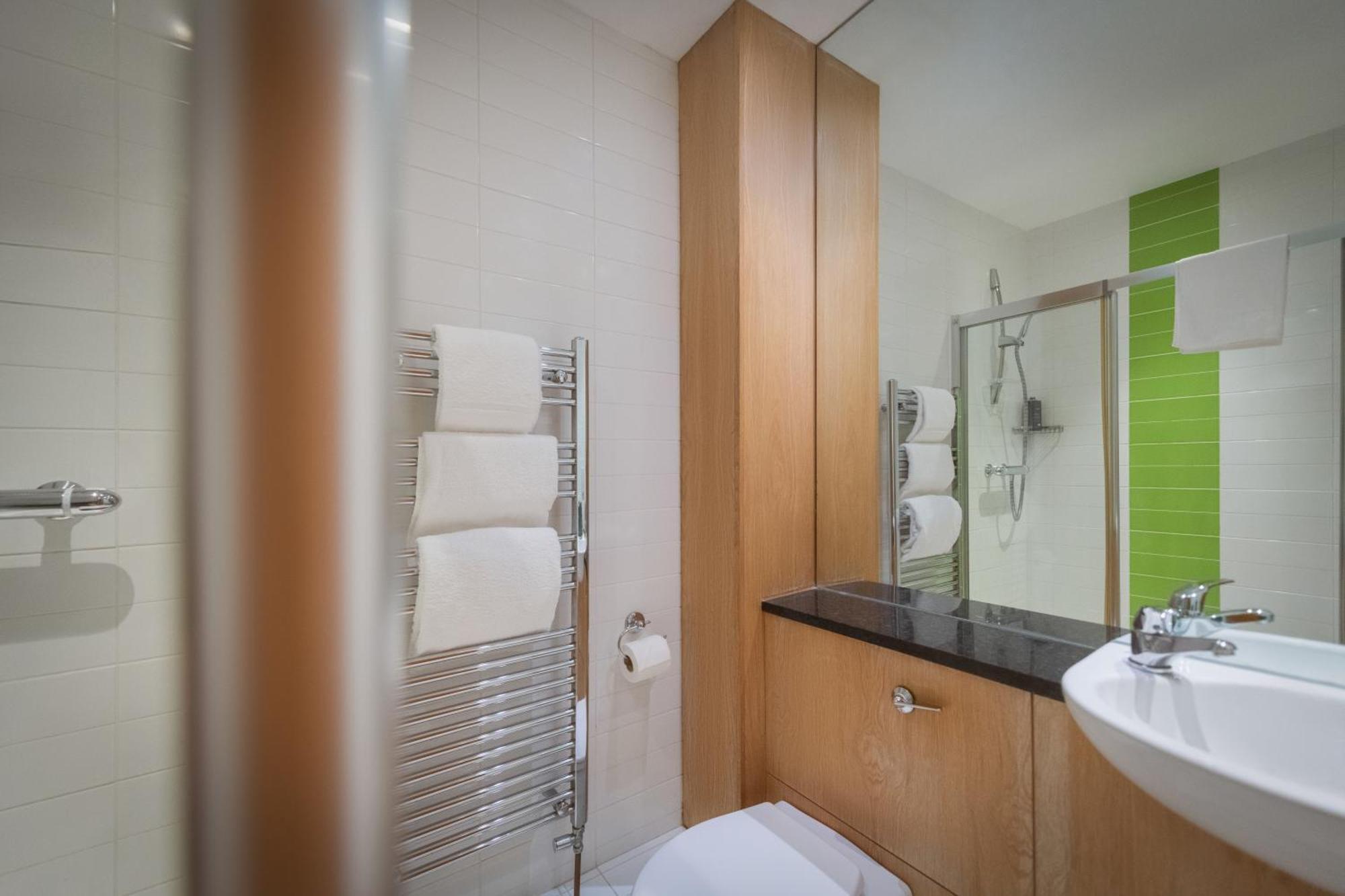 Brennan Court Guest Accommodation Limerick Bagian luar foto