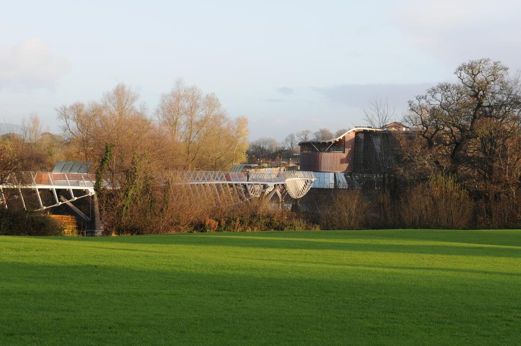 Brennan Court Guest Accommodation Limerick Bagian luar foto